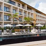 Hive Cancun By G Hotels