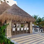 Hotel Casa Maya