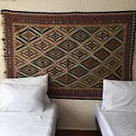 Hostel Kaana 4 You