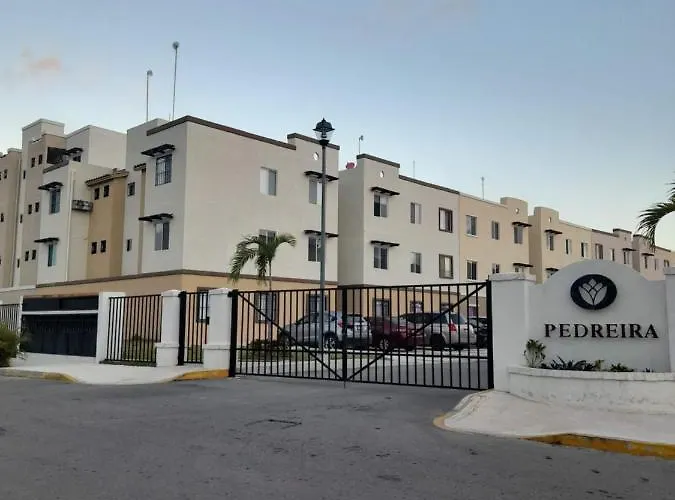 Lovely Apartment Hoestel Pedreira!