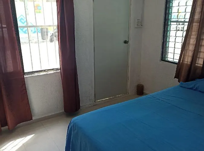 Sandy\'S Room 2