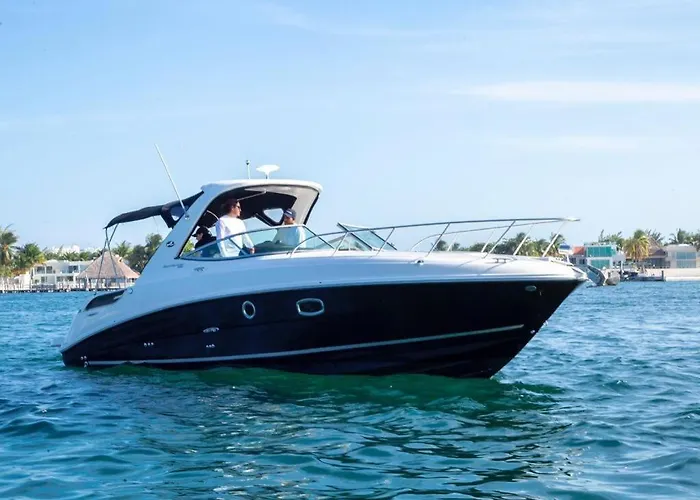 Yacht Cancun Rent & Tours