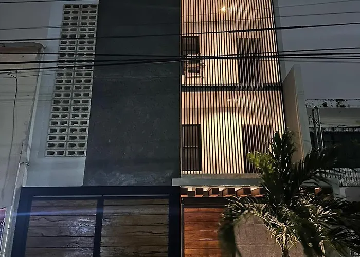 Casa Aldama- Style & Convenient Apartments