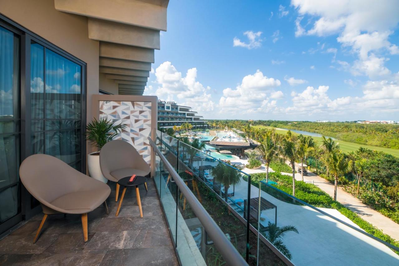 Estudio Playa Mujeres - Family Experience Resort