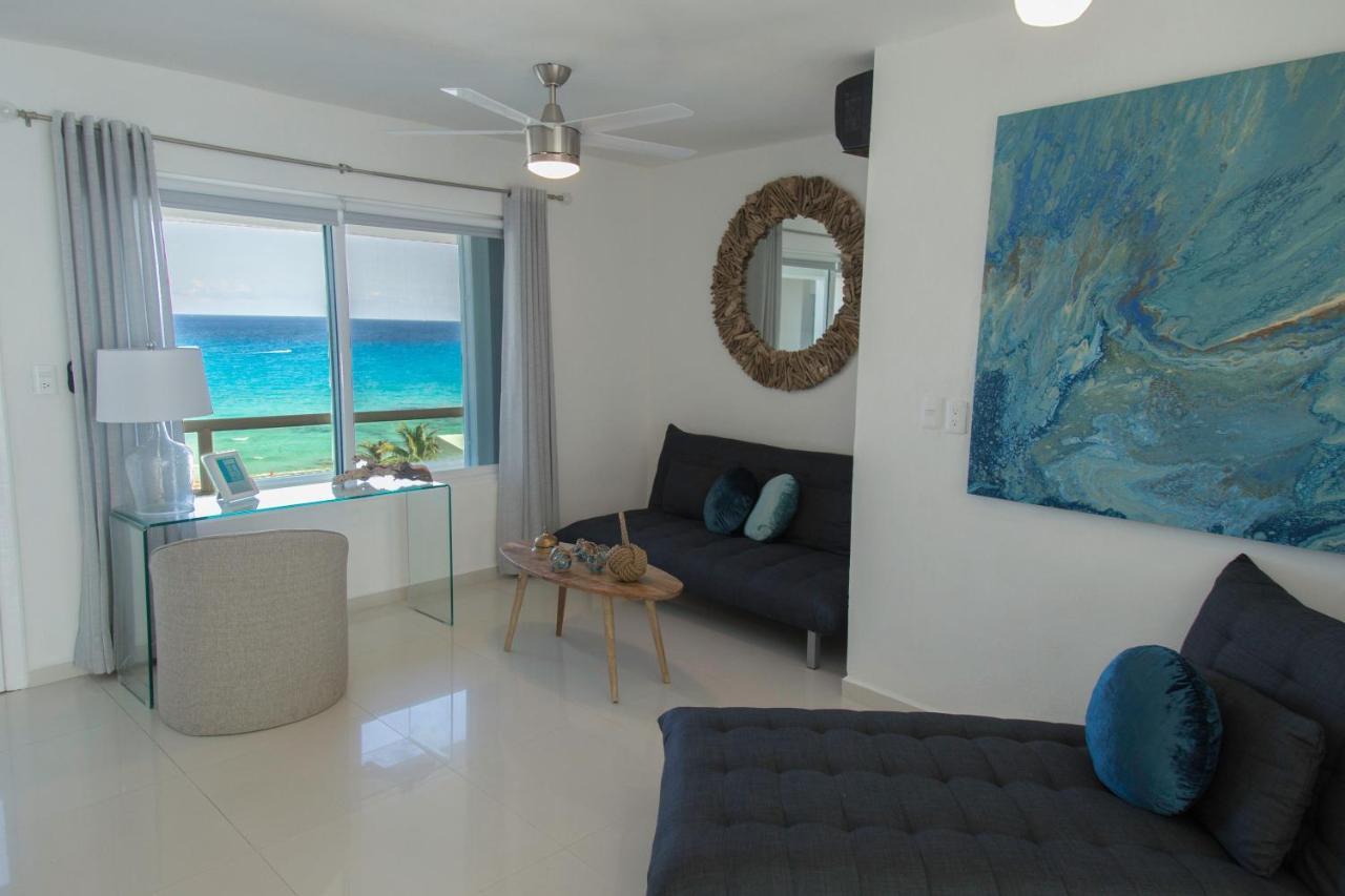 Ocean View Three Bedroom, Three Story Penthouse By The Aparthotel *