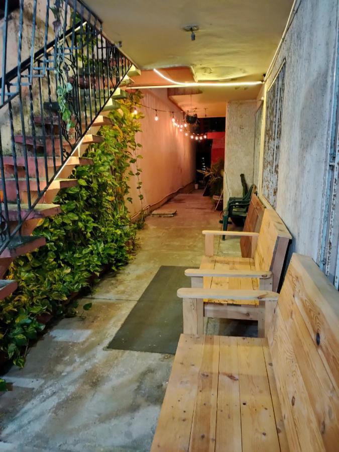 Apartment 3 Bedrooms Excellent Location,