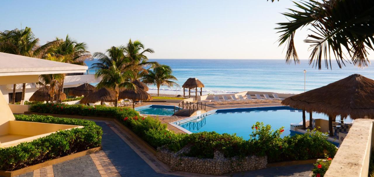 Rooftop Private Jacuzzi In Beach Front Penthouse