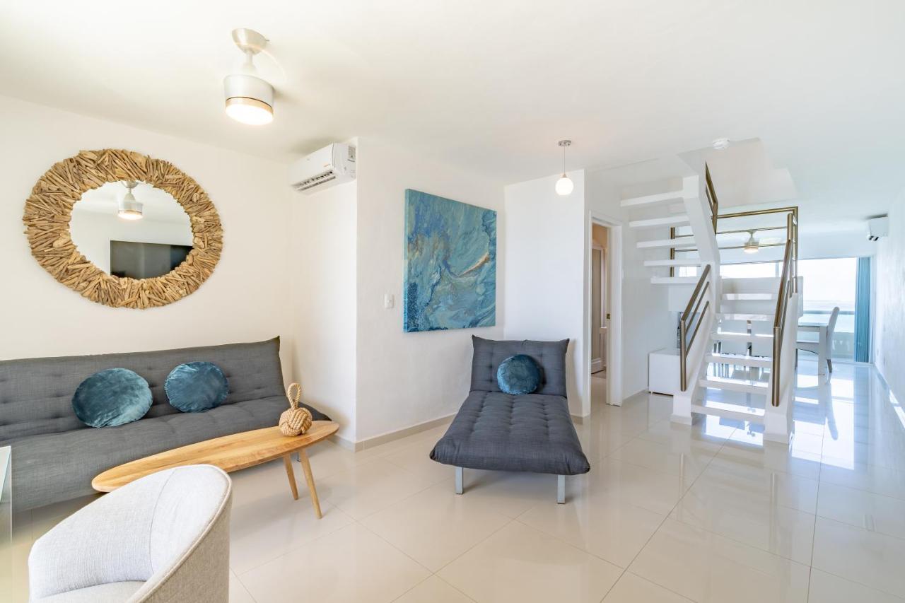 Ocean View Three Bedroom, Three Story Penthouse By The * Cancun