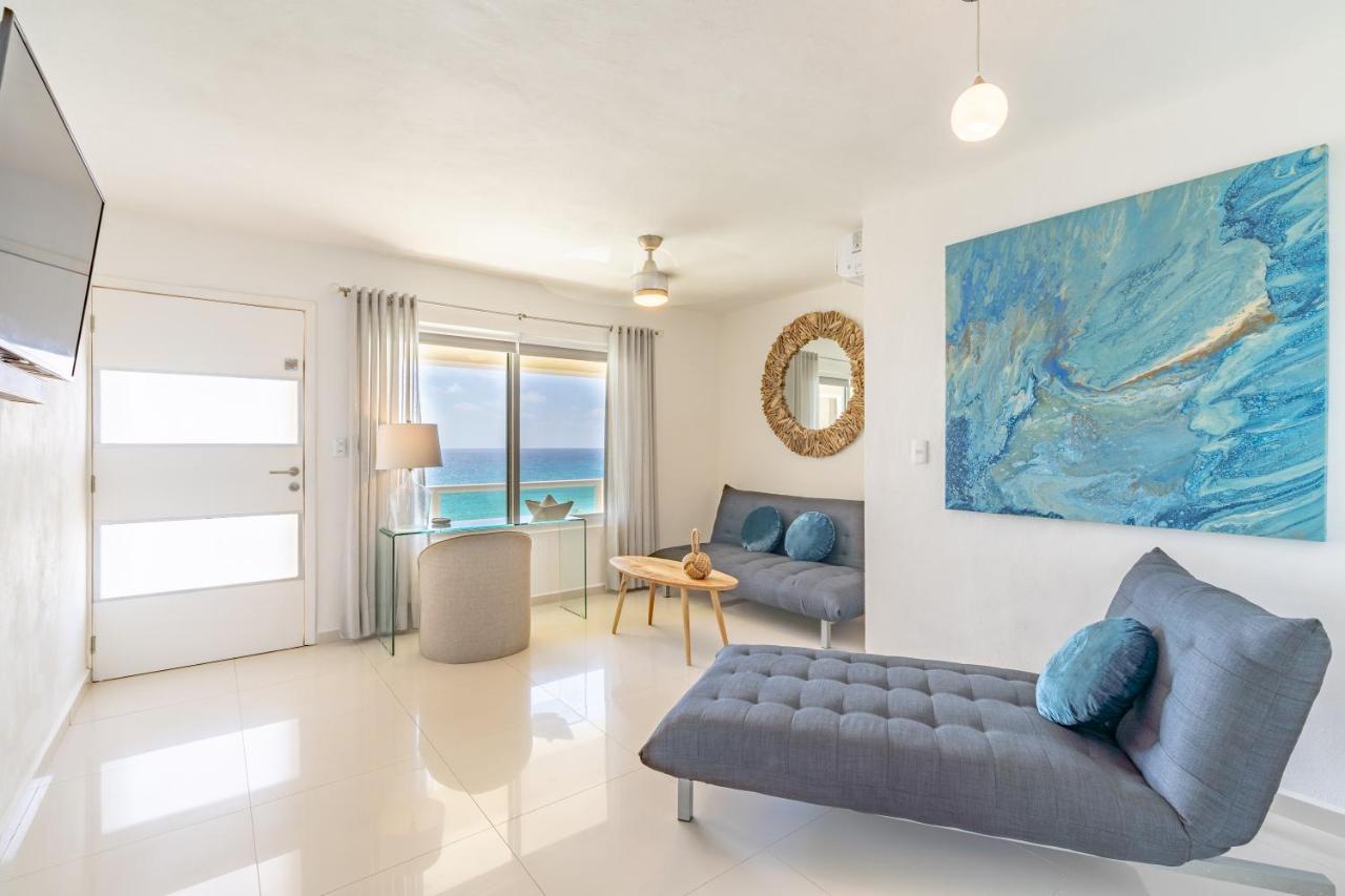 Ocean View Three Bedroom, Three Story Penthouse By The Cancun