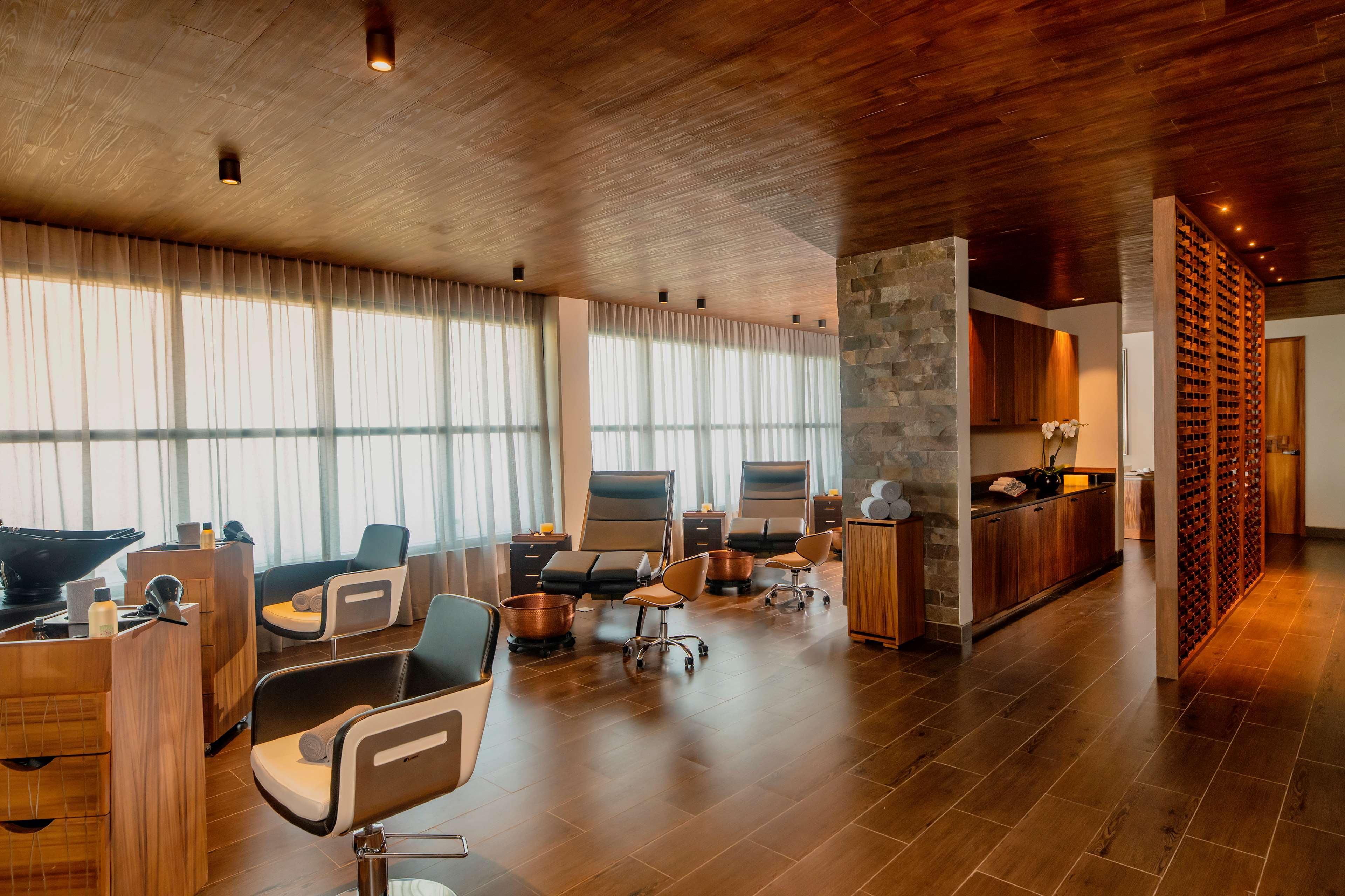 Resort Estudio Playa Mujeres - Family Experience