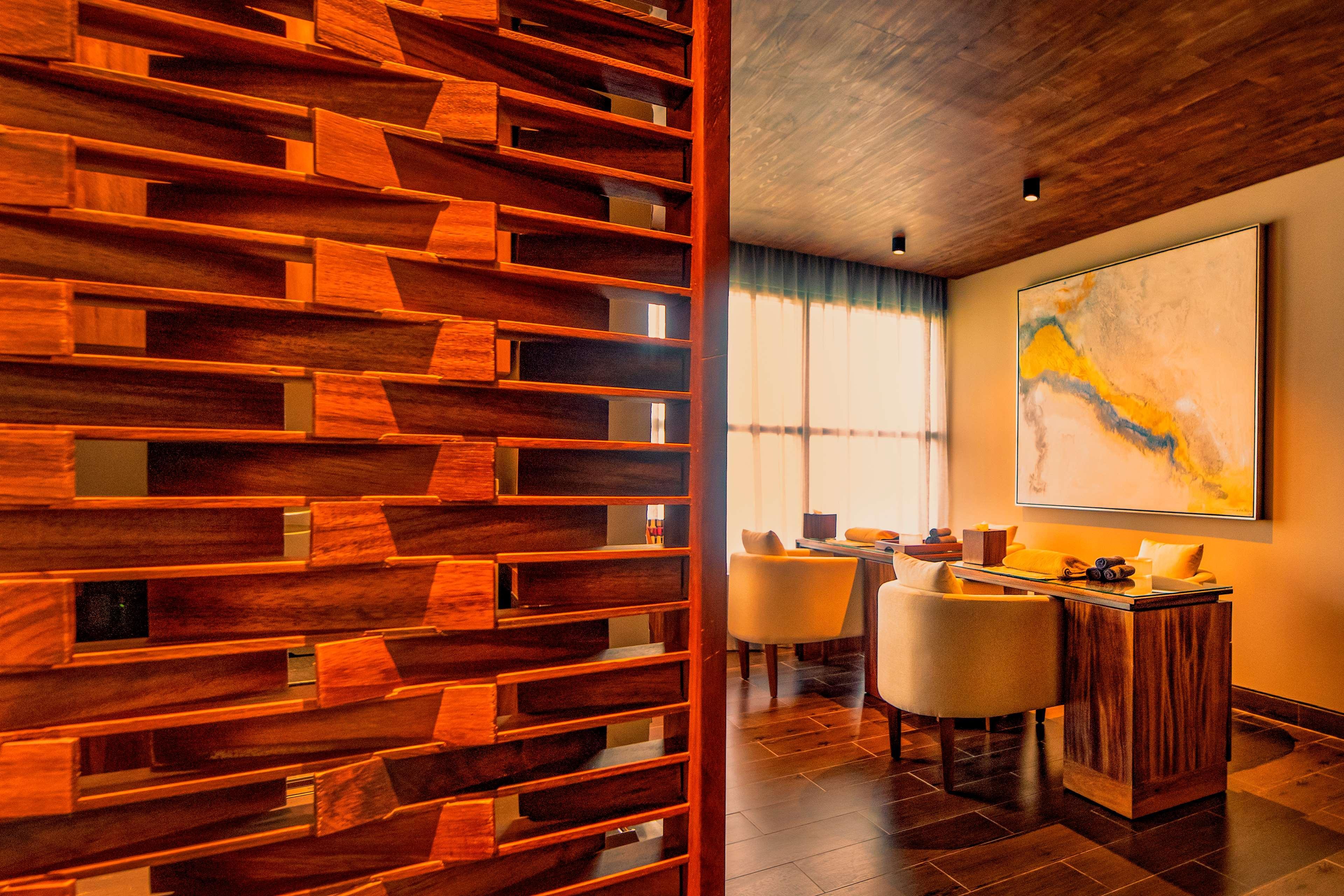 Resort Estudio Playa Mujeres - Family Experience