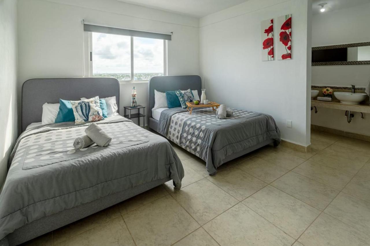 Exclusive Building 6 People 3 Cable Televisions 2 Swimming Pools Balcony, Cancun