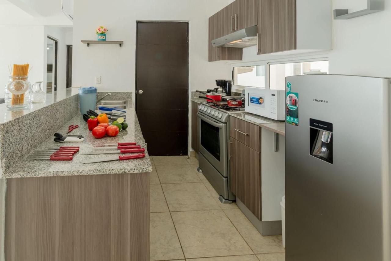 Exclusive Building 6 People 3 Cable Televisions 2 Swimming Pools Balcony, * Cancun