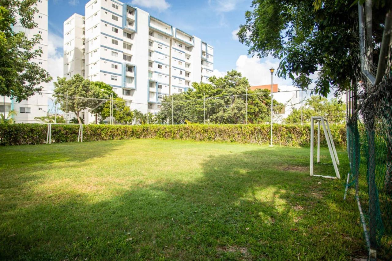 Holiday home Exclusive Building 6 People 3 Cable Televisions 2 Swimming Pools Balcony, Cancun