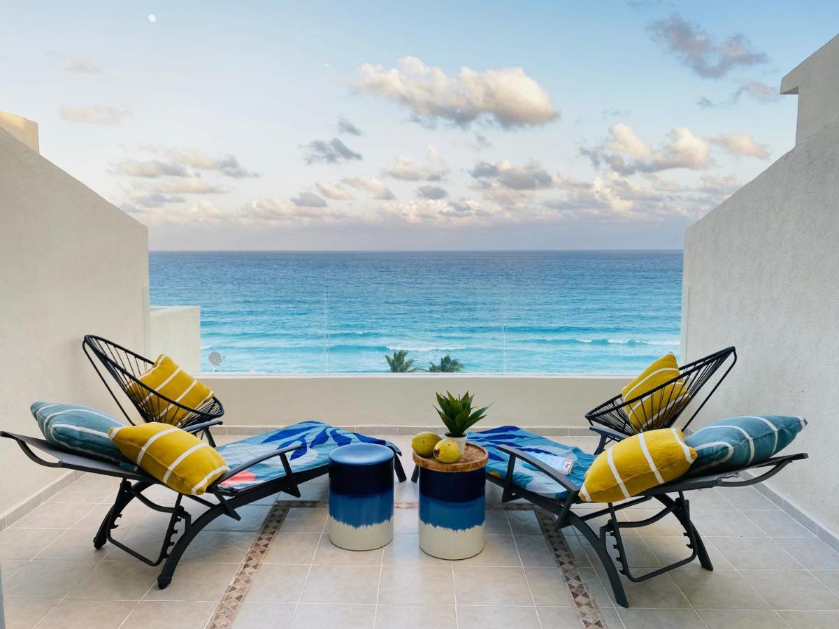 Ocean View Three Bedroom, Three Story Penthouse By The * Cancun