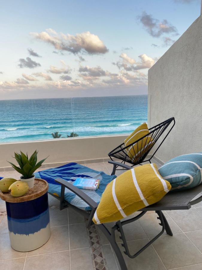 Ocean View Three Bedroom, Three Story Penthouse By The Cancun