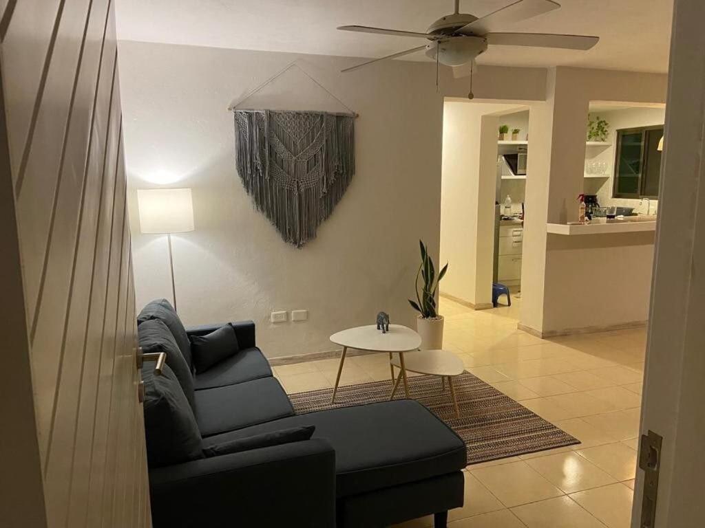 Hermoso Condominio Recien Remodelado Con Alberca Y Super Ubicacion * Cancún