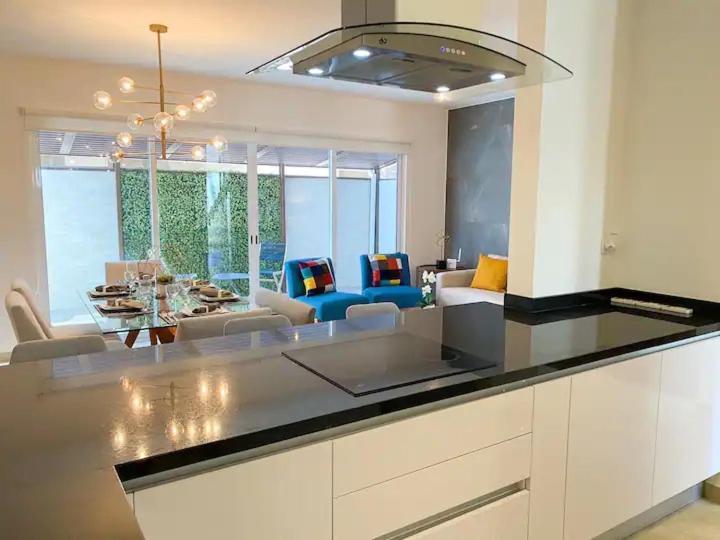 Elegante Y Preciosa Casa Con Excelente Ubicacion *