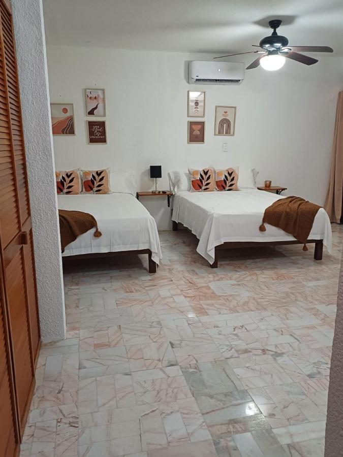 Casa Palmas Pensión *