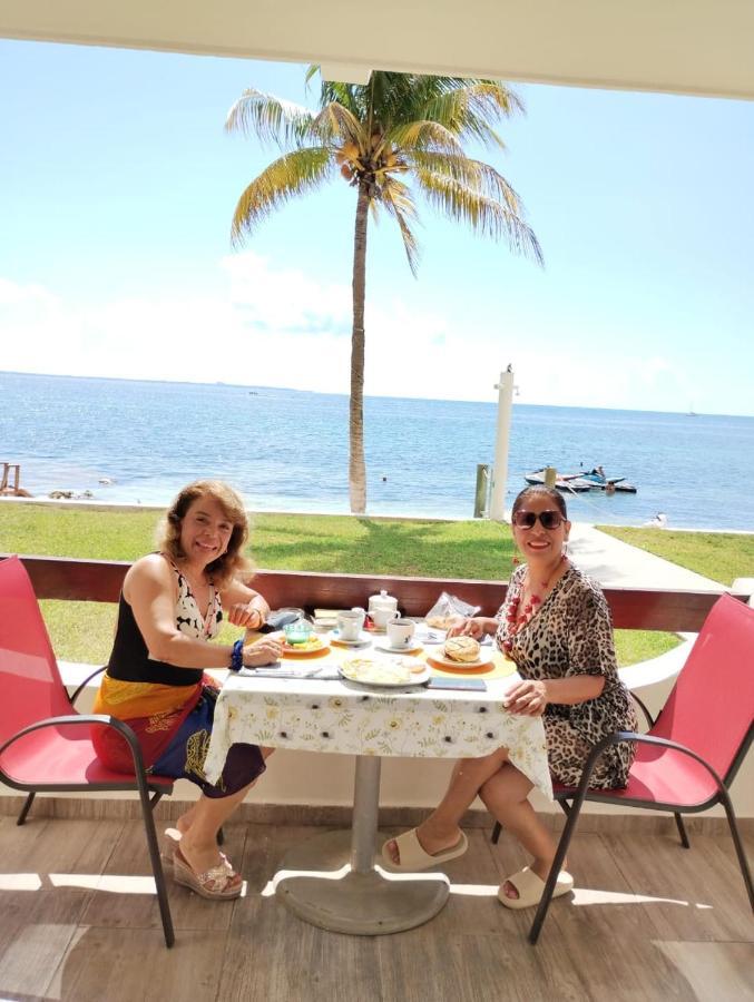 Bed and breakfast Ocean View Flamingo Cancún
