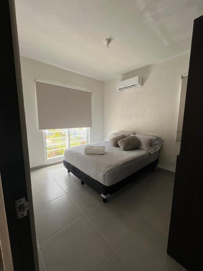 Departamento Familiar En Poligono Sur, A 25 Min De Las Playas Y 5 Min Del Santuario Desatadora De Nudos