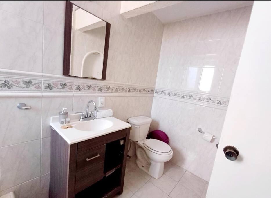 Apartamento Espacioso Departamento En *