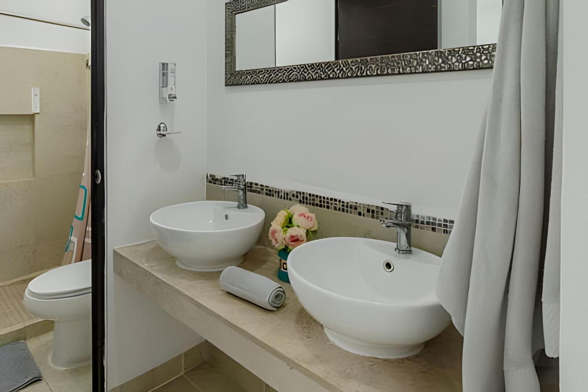 Holiday home Exclusive Building 6 People 3 Cable Televisions 2 Swimming Pools Balcony, Cancun