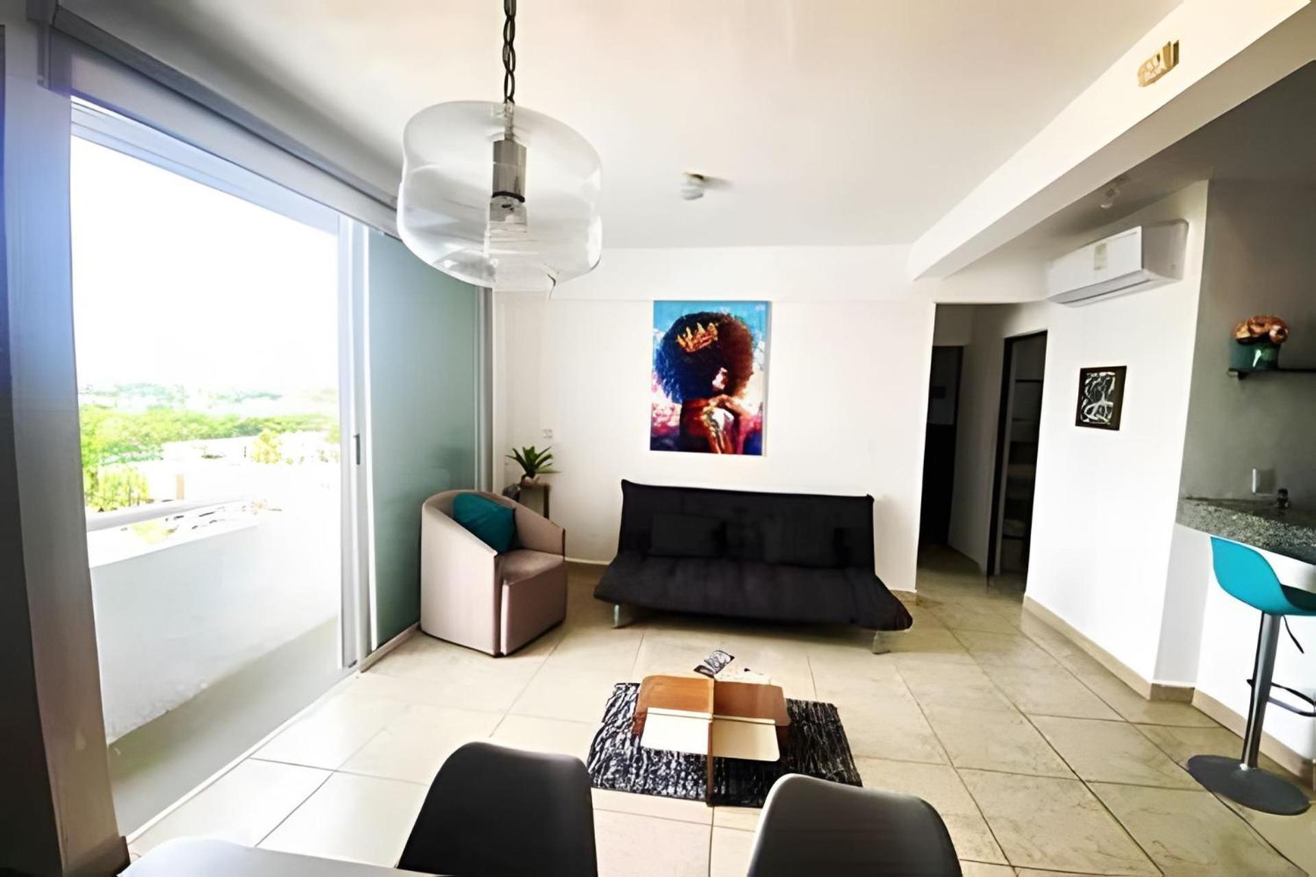 Exclusive Building 6 People 3 Cable Televisions 2 Swimming Pools Balcony, Holiday home *