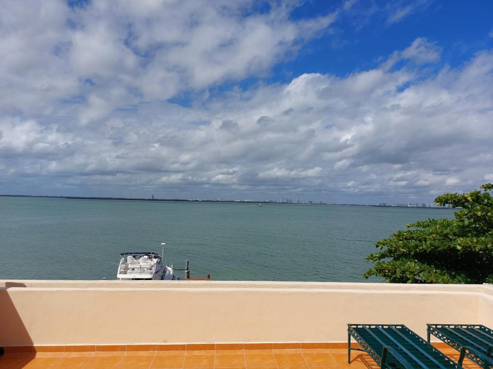 Isla Dorada * Cancún