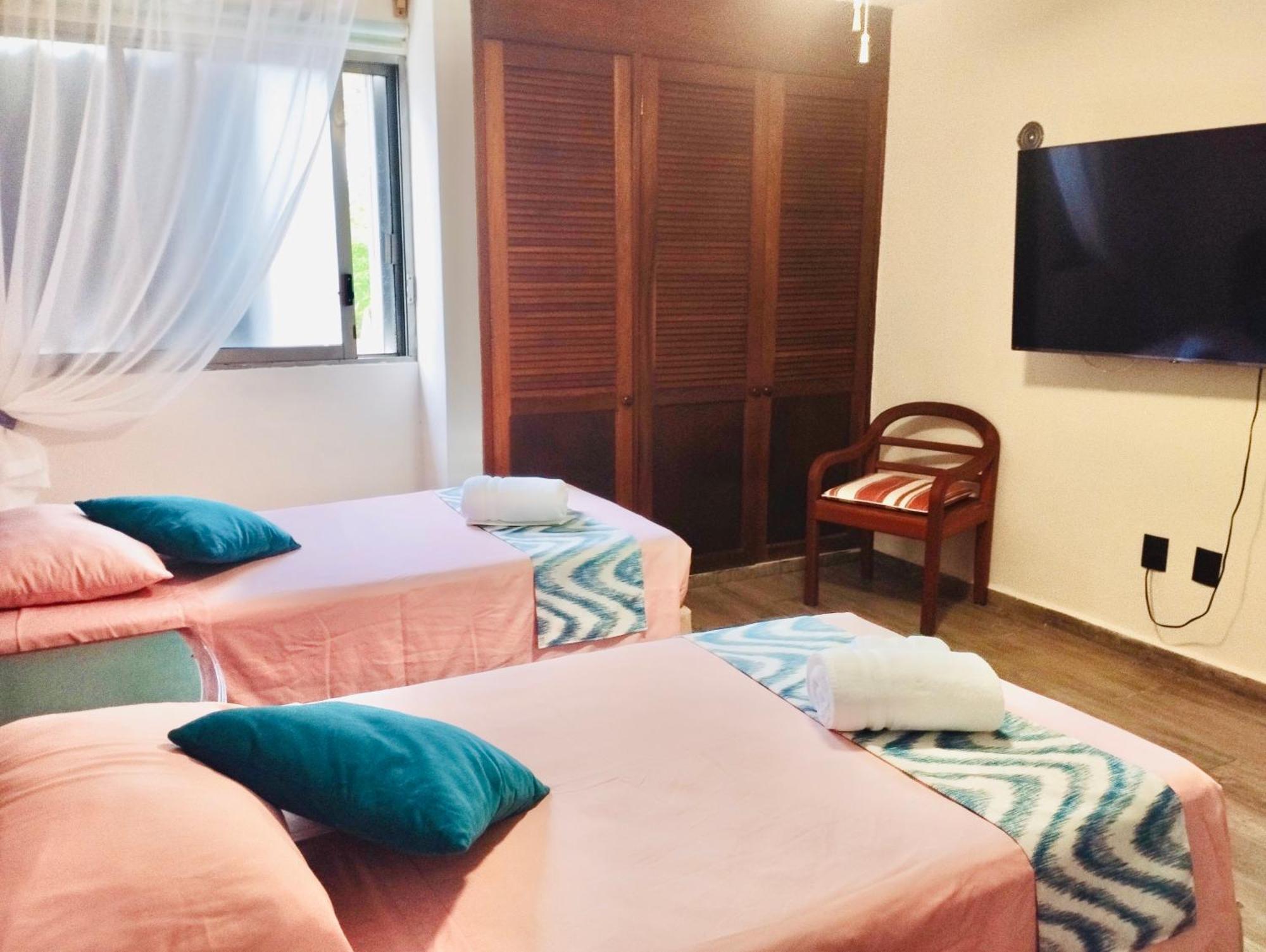 Ocean View Flamingo Bed and breakfast *