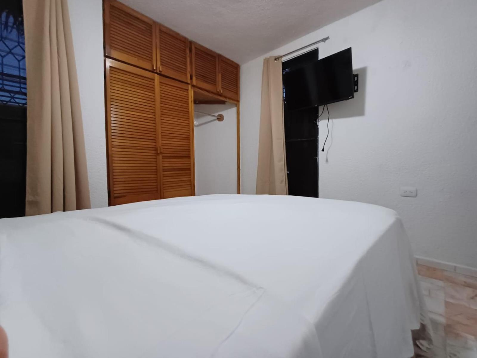 Casa Palmas Pensión *