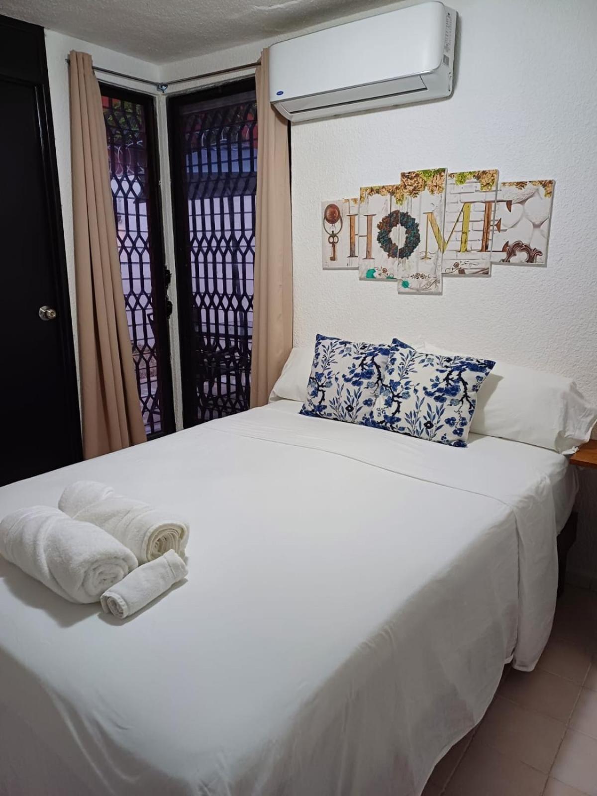 Casa Palmas Pensión *