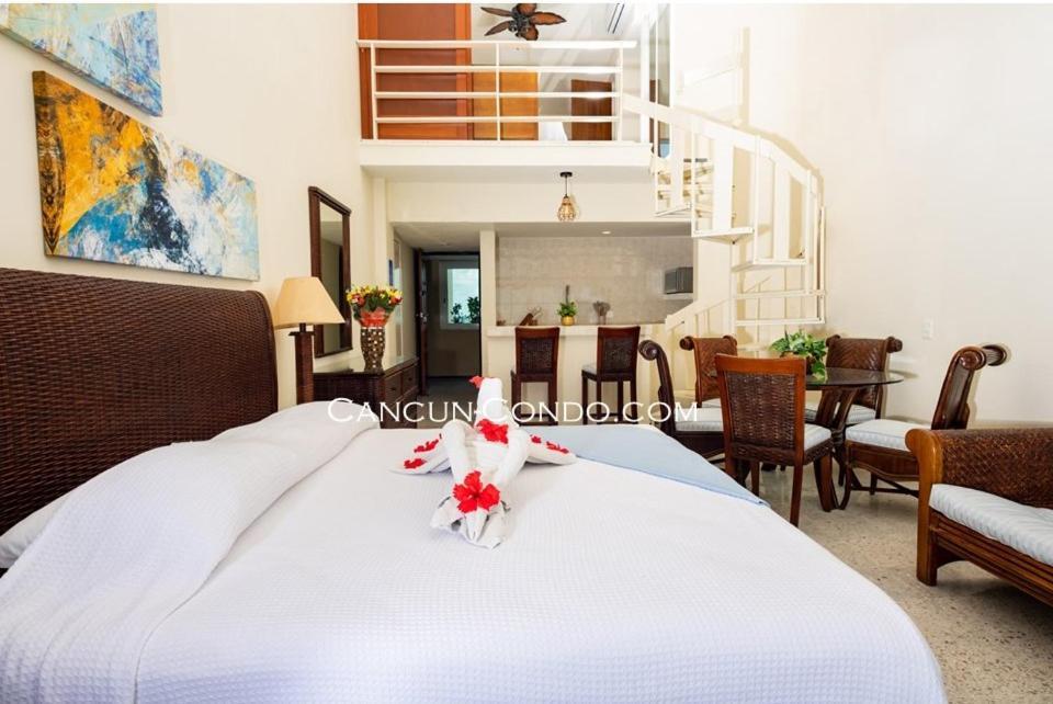 Apartahotel 2 Story Oceanfront Penthouses On Beach! *