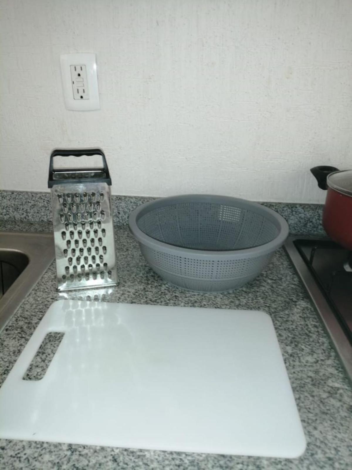 Apartamento Departamento Familiar En Poligono Sur, A 25 Min De Las Playas Y 5 Min Del Santuario Desatadora De Nudos *
