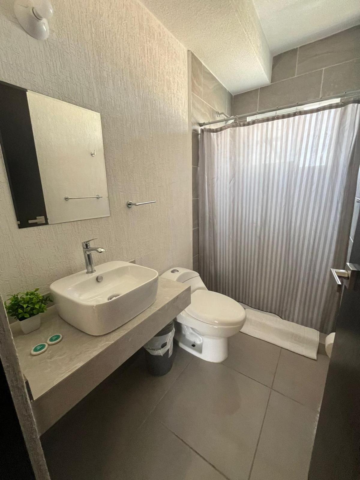 Departamento Familiar En Poligono Sur, A 25 Min De Las Playas Y 5 Min Del Santuario Desatadora De Nudos Apartamento *