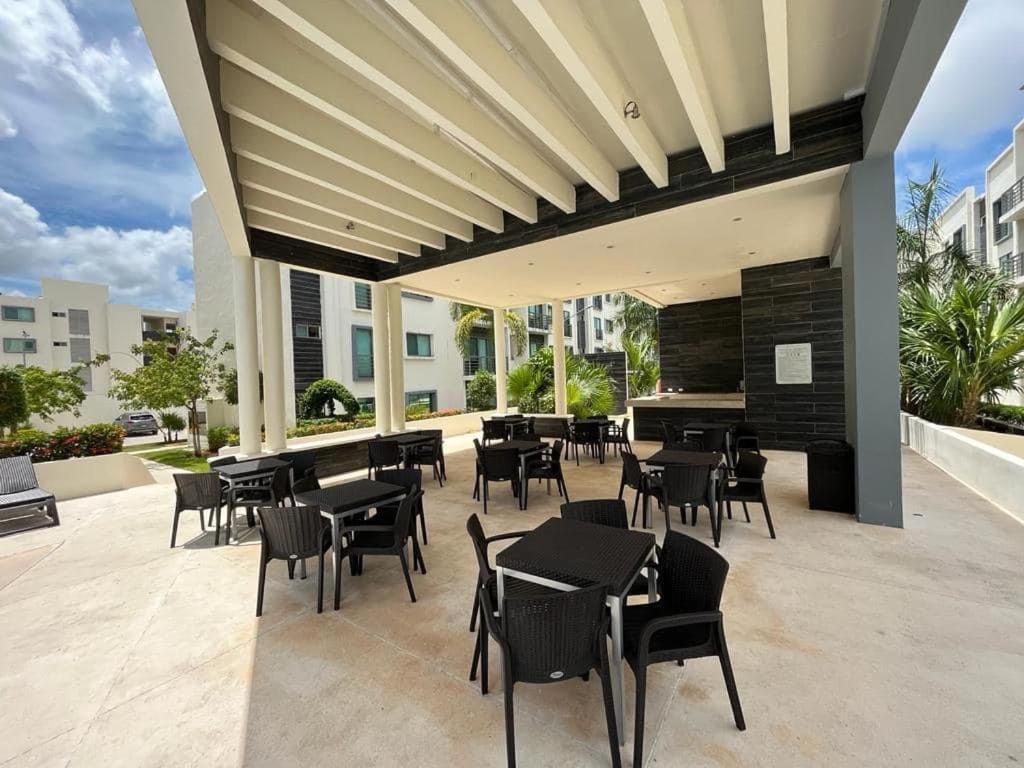 Hermoso Departamento Con Alberca Y Seguridad Cancún