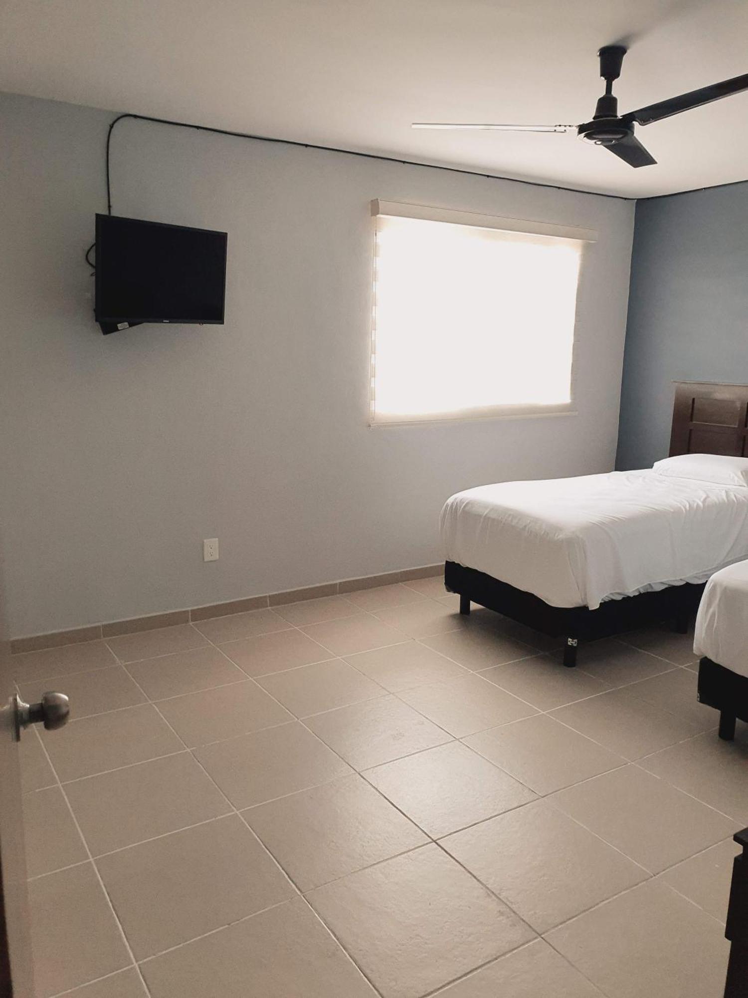 Torre Metropoli Hotel