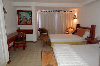 Hotel Sol Y Mar 3*
