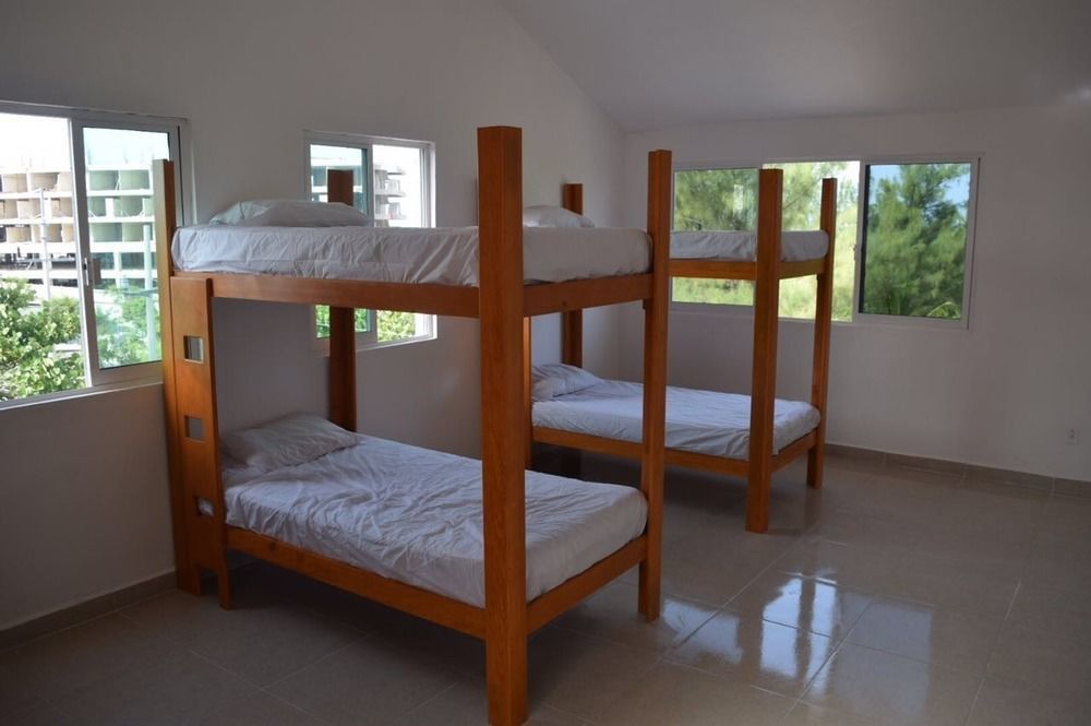 Hotel Hacienda Punta Sam 3*