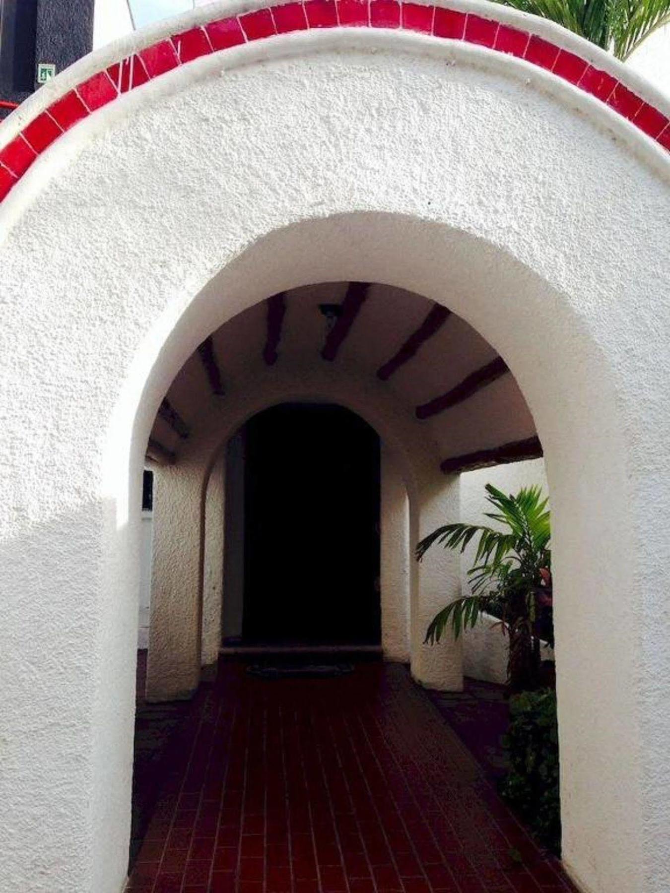 Plaza Carrillo's Hotel