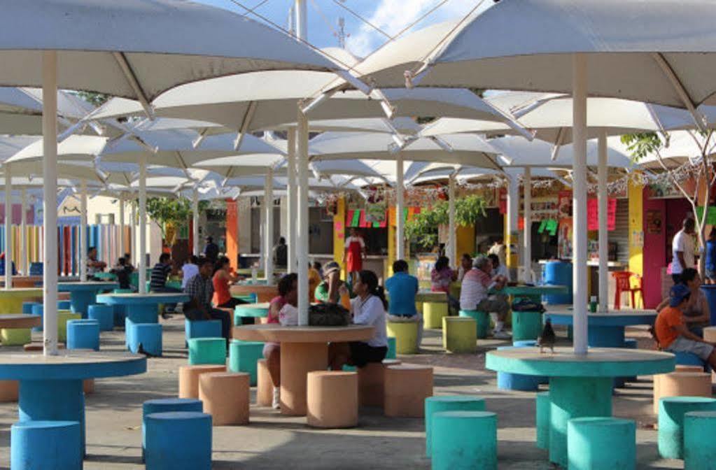 Plaza Carrillo's 3*