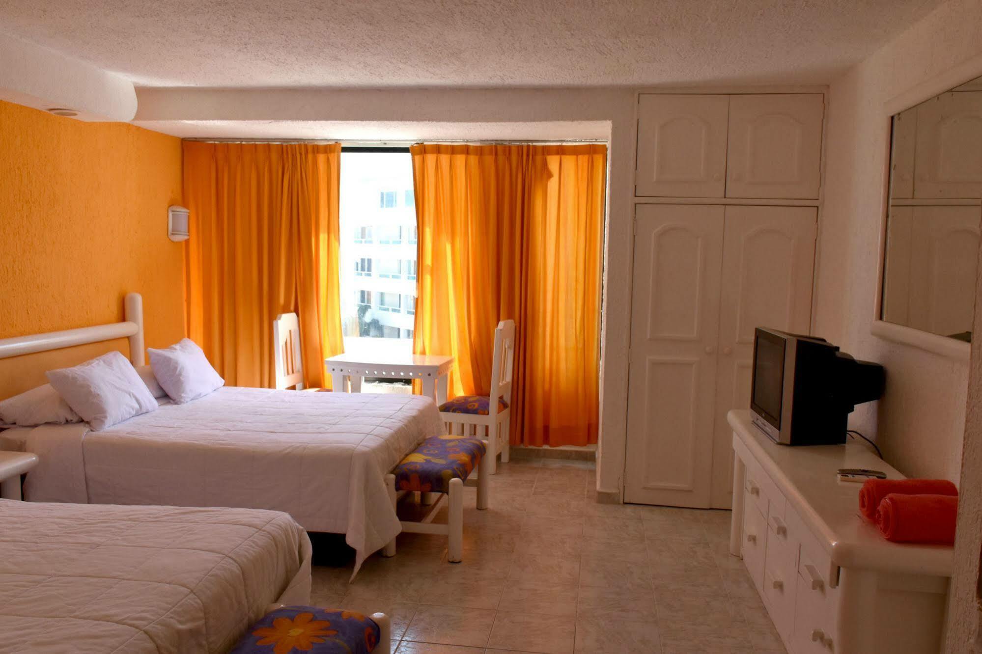 Sol Y Mar Hotel Cancún