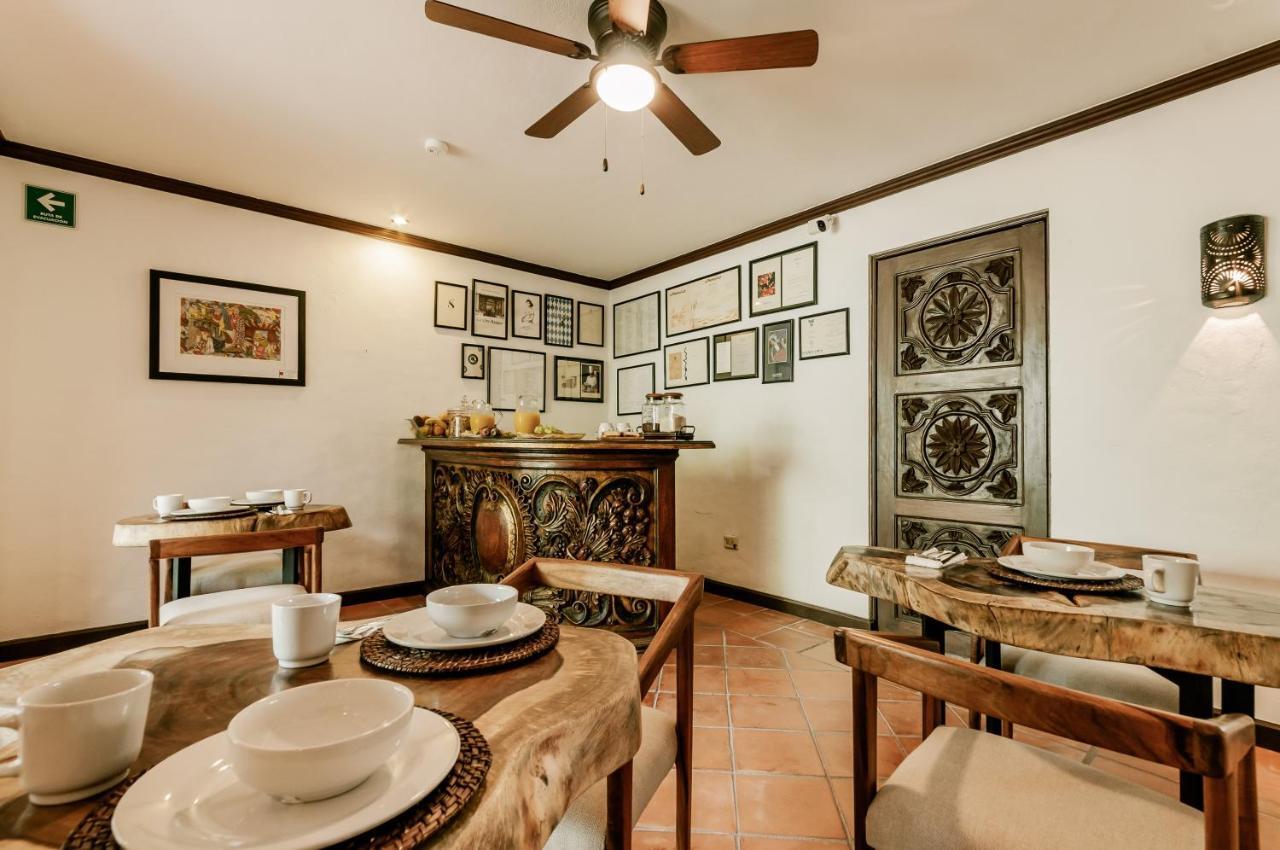 Casa Granada 24 3*