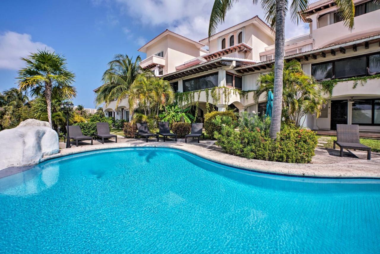 Holiday home Updated Oceanside Townhome With Pool Walk To Beach! Cancun