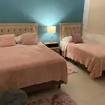 Apartamento exclusivo piscina, jaccuzi, céntrico.
