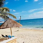 Punta Me Apartment Beach Front In The Hotel & Waterpark
