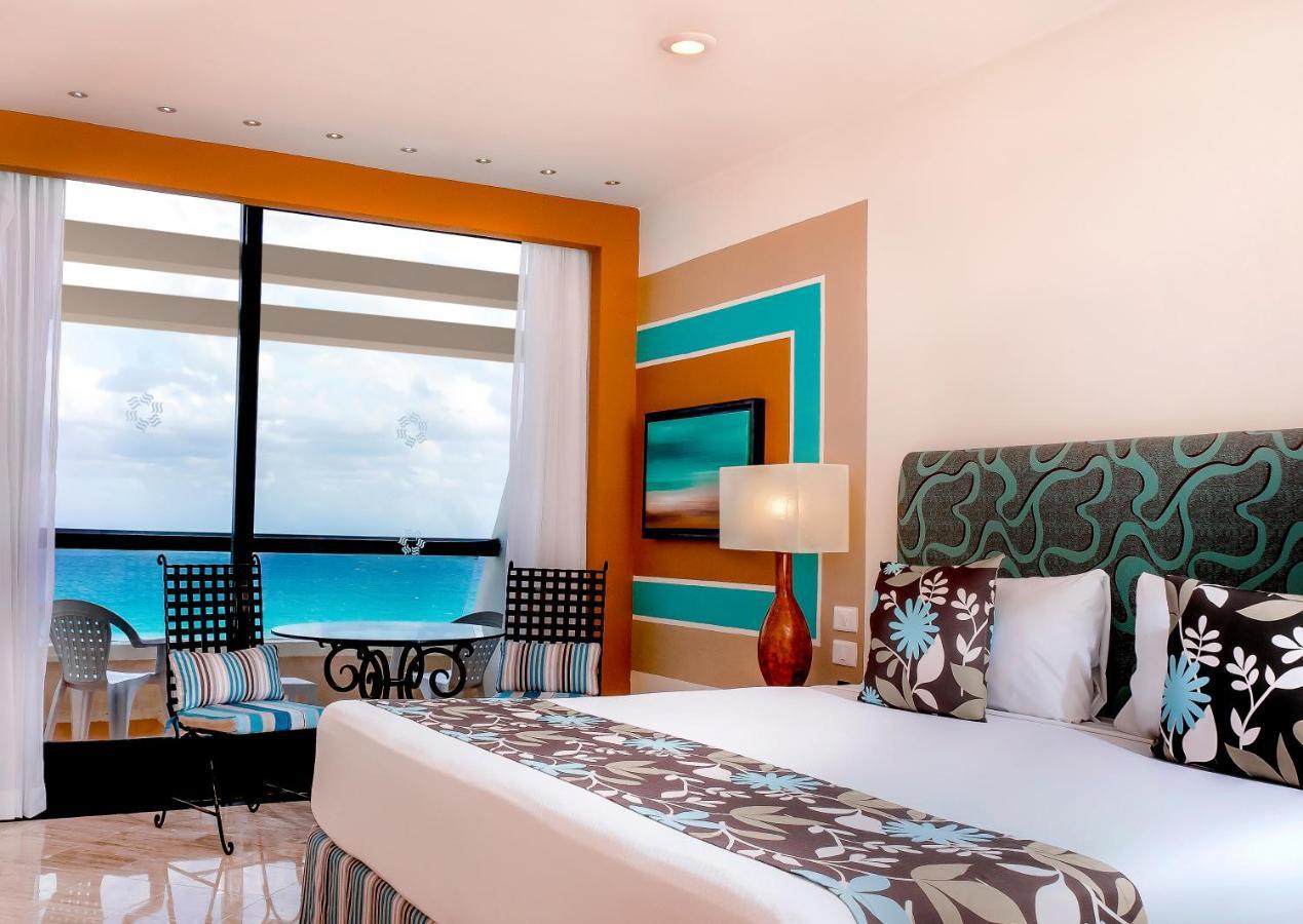 Oh! On The By Oasis 4* Cancun