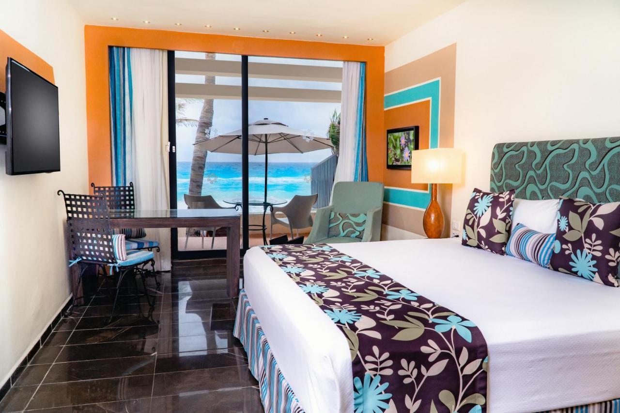 Oh! On The By Oasis 4* Cancun