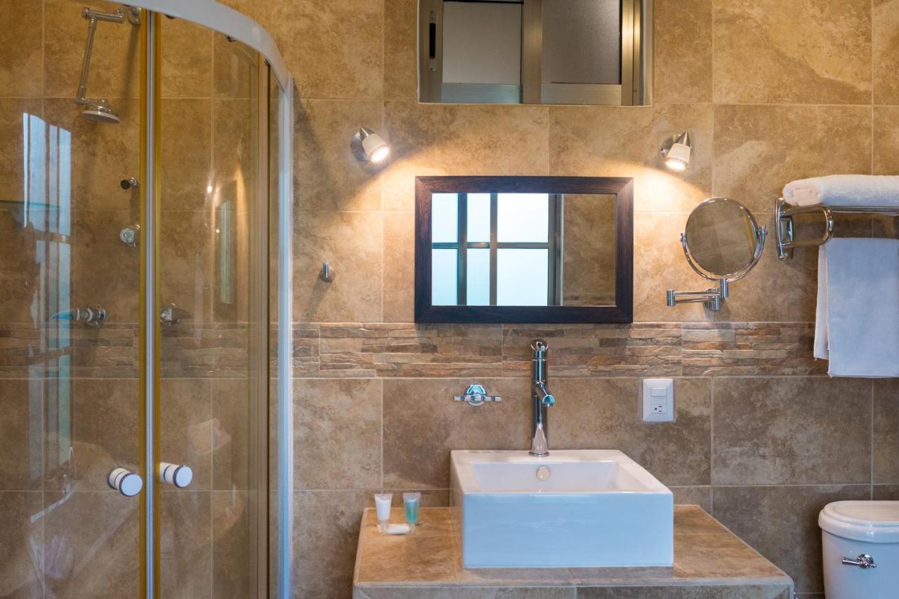 álamos Con Jacuzzi Y Piscina Hotel