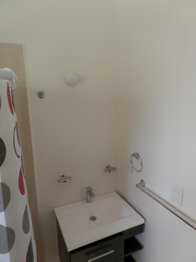 One Night A Shared Apartament - Airport Homestay Cancun